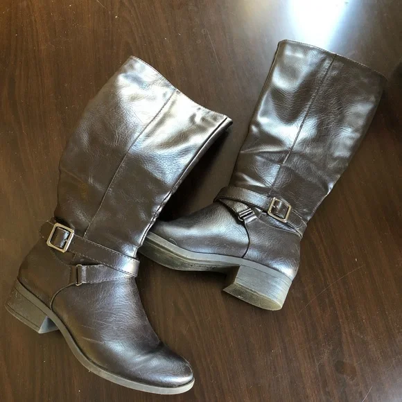 Kohl’s Brown knee-high faux leather boots - Picture 12 of 16